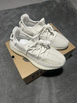 Yeezy 350 Bone