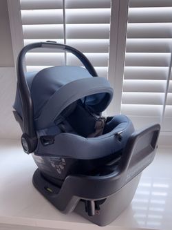 As New UPPAbaby Mesa Max Infant Car Seat Smoke Free