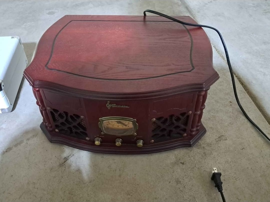 Emerson Record Player