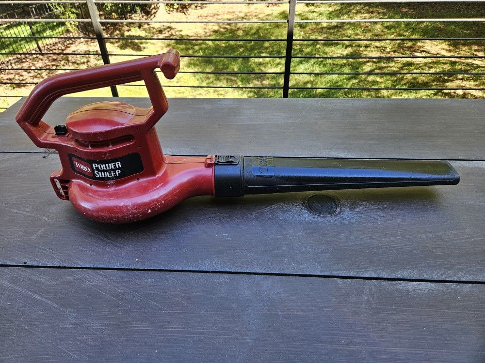 Leaf Blower