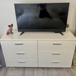 Matching White Modern Nightstands + Dresser – Good Condition
