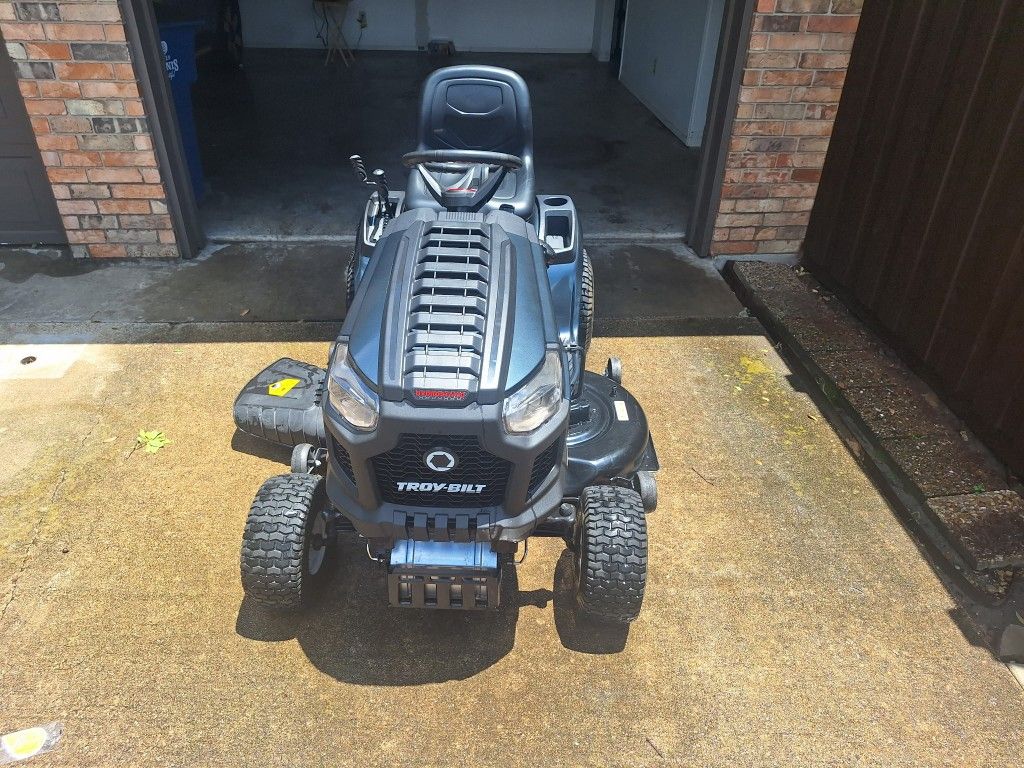 Troy Built Riding Lawn Mower 