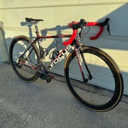 Focus Carbon Road Bike – Shimano Ultegra – Aero Wheels