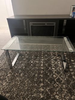 Coffee/Living Room Table