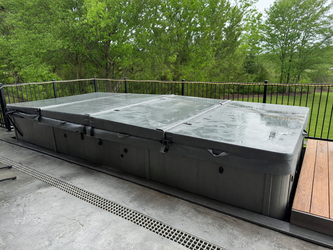 Endless Pool Spa Model E 700 in good condition