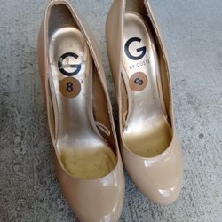 GUESS HEELS SIZE 8M PATENT LEATHER SOME CHIPPED INSIDE SEE PICTURES 