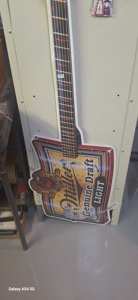 Guitar Beer Sign Thing