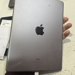 Apple iPad 5th Gen Black 64GB WIFI + cellular Used