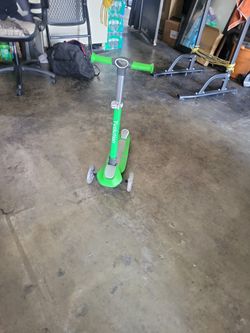 Yvolution Kifs Scooter