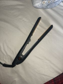 Global Beauty Hair Straightener