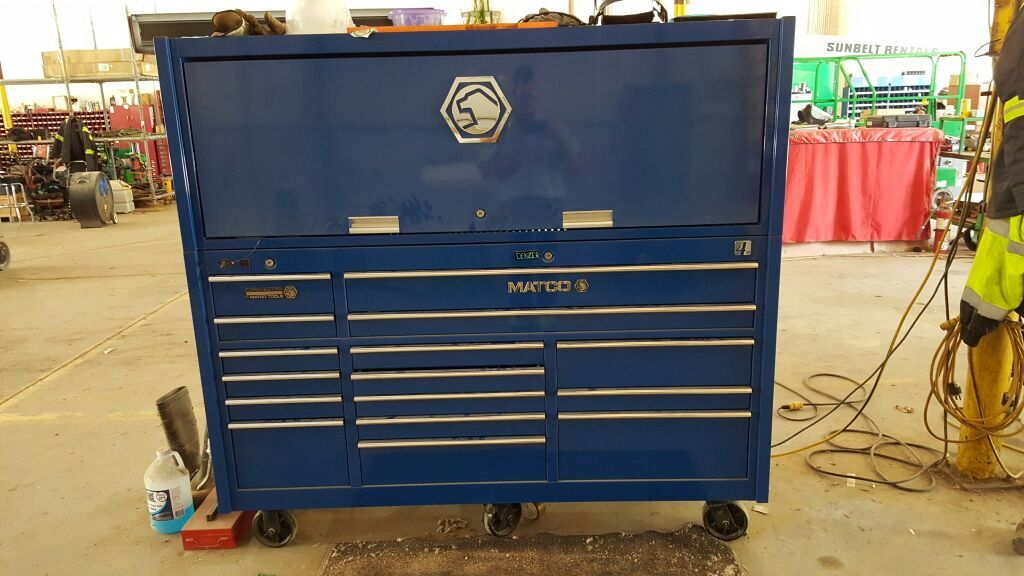 Matco 4s tool box with hutch ,led light sound bar for Sale in Clayton