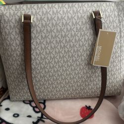 Michael Kors purse 