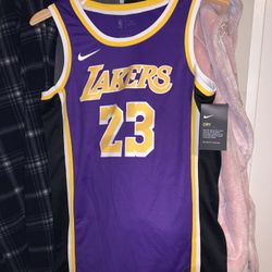 BRAND NEW LEBRON JAMES GAME JERSEY