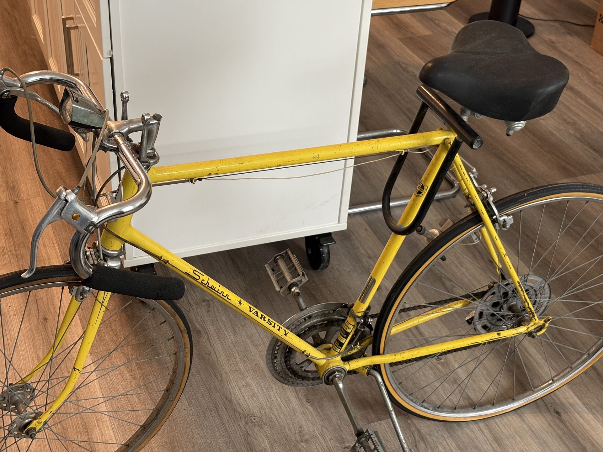 Schwinn Varsity Chicago Vintage Road Bike