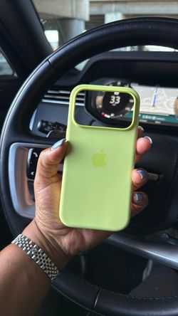 Apple Case yellow