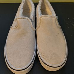 Cream Colored Suede Vans Women's Size 7.5, Fleece Lined.