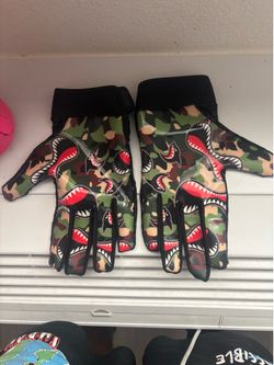 Football gloves