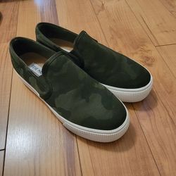Platform Slip-on Ladies Shoe 