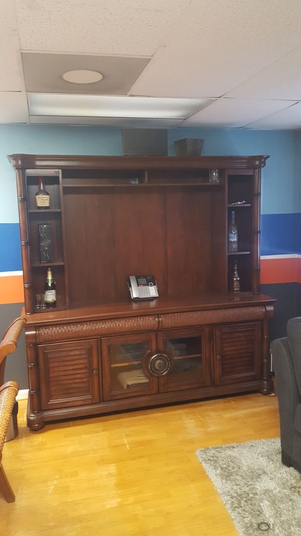 Barely Used Cindy Crawford Brand 78 Inch Hutch 225 For Sale In Clearwater Fl Offerup