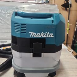 Makita
40V max XGT Brushless Cordless 2.1 Gallon HEPA Filter Dry Dust Extractor, AWS Capable, Tool Only