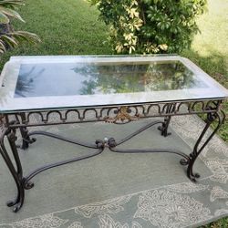 Beautiful Entryway Table, Sofa Console Table Metal and Marble Measure Longer 4 feel 6 inches large 2 feet 6 inches Good Condition 