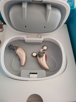 Hearing Aids brand new