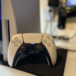 Ps5 Disc W/ controller/Box $320