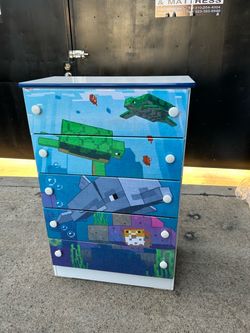 Minecraft dresser 5 Drawers