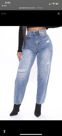 Jeans Size 3 ( Fashion nova boyfriend Jeans )