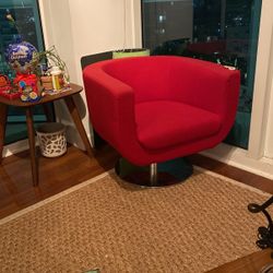 RED LOVE SEAT