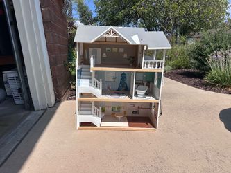 Children’s Dollhouse