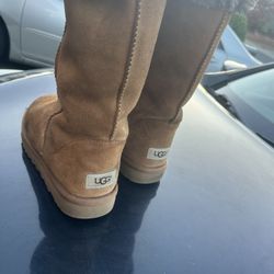 Ugg boots size 8