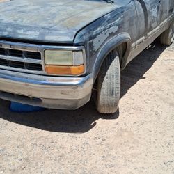93 Dodge Dakota 5 Speed 3.9l
