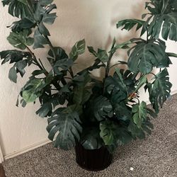 Faux Plants Decoration 