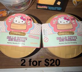 Dumpling Hello Kitty Glowing Edition