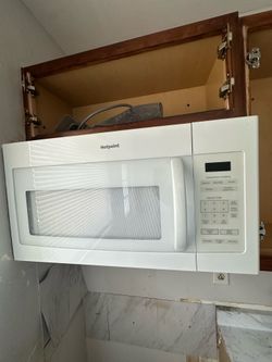 Hotpoint Over-the-Range Microwave