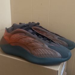 Yezzy 700
