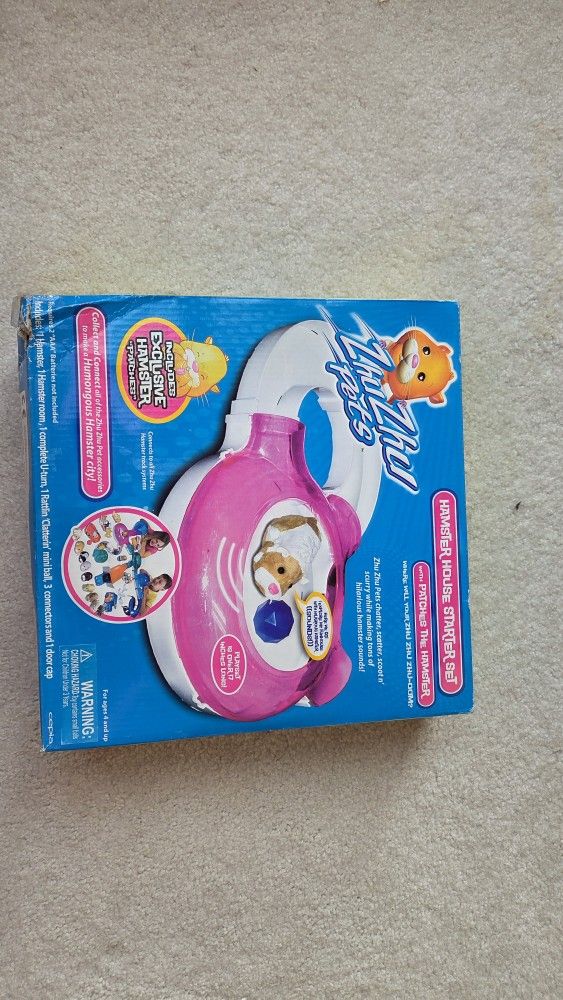 Zhuzhu Pets Hamster House Starter Set w/Patches the Hamster, Price OBO