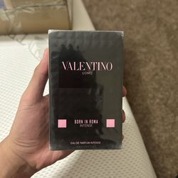 Valentino Born in Roma Intense EDP
