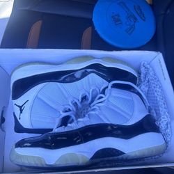 Jordan 11 Concord 