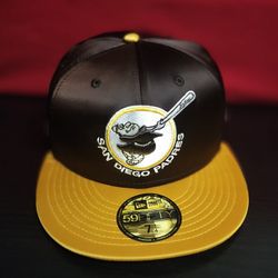      NEW ERA San Diego Padres Hat,/Gorra De Los Padres De San Diego