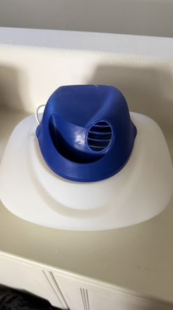 Blue and White Room Humidifier
