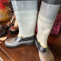 PARIS EIFFEL TOWER RAIN BOOTS  WOMENS SIZE 7 