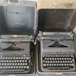 Selling Two Vintage royal Typewriters , don’t know if they work $75 Each 