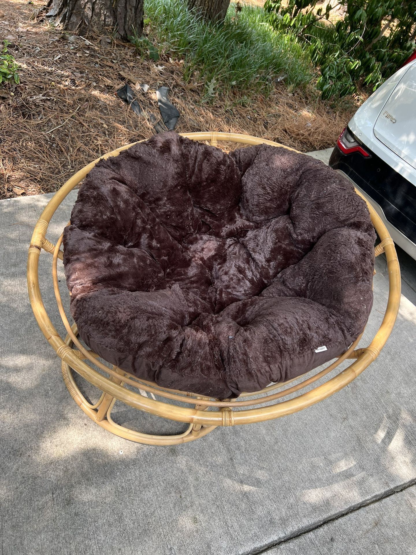Brown Papasan Chair With Cushion