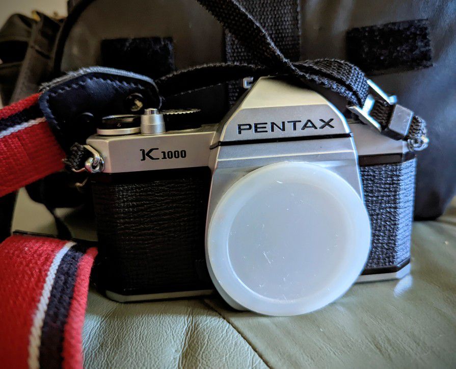 Pentax K1000 35MM SLR Camera Kit
