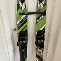 Waterskis 