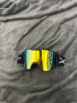 Snowboard googles