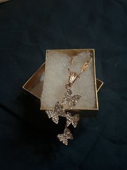 Butterfly Necklace / Mariposa 