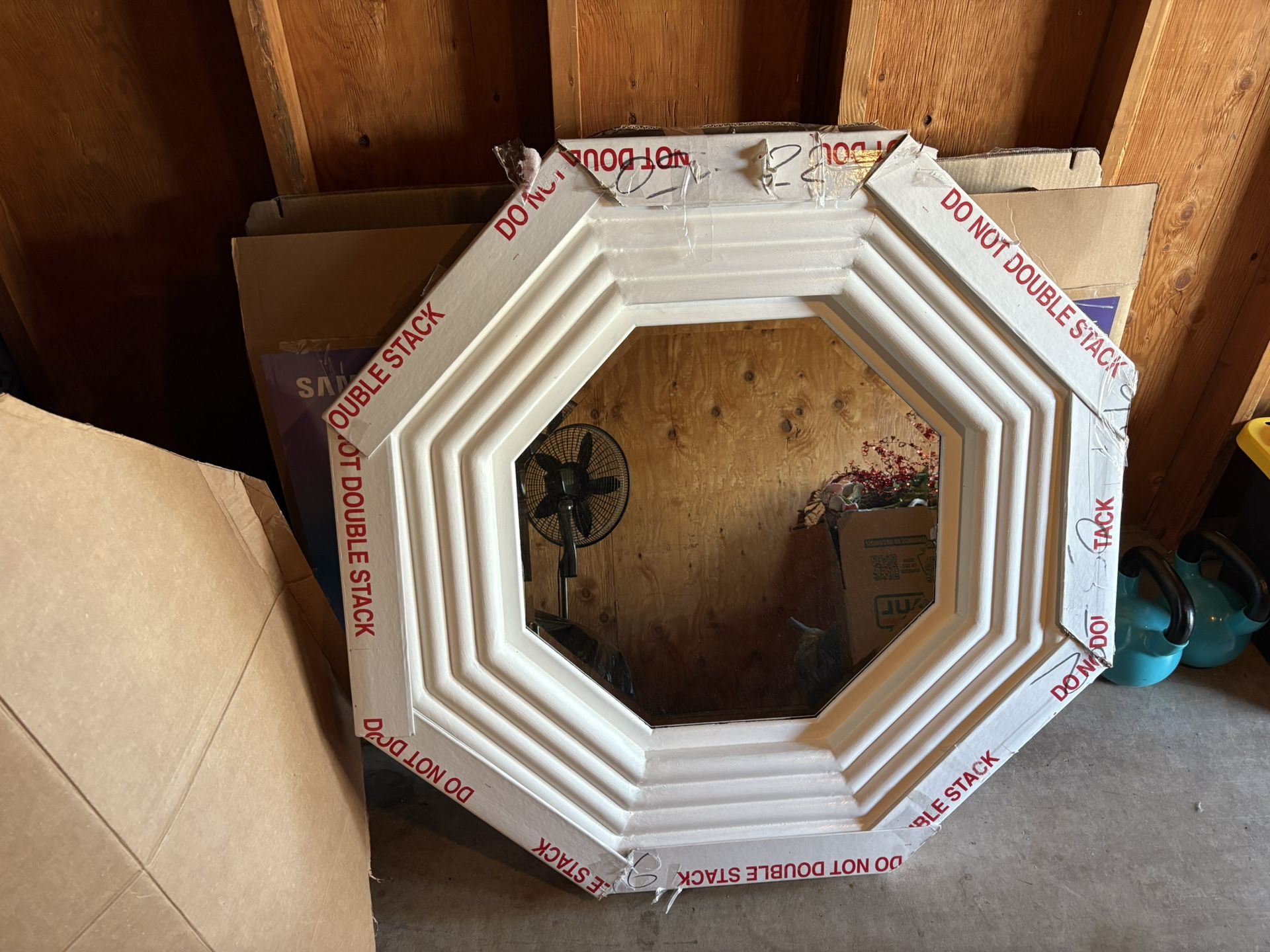 White Z Gallery Mirror